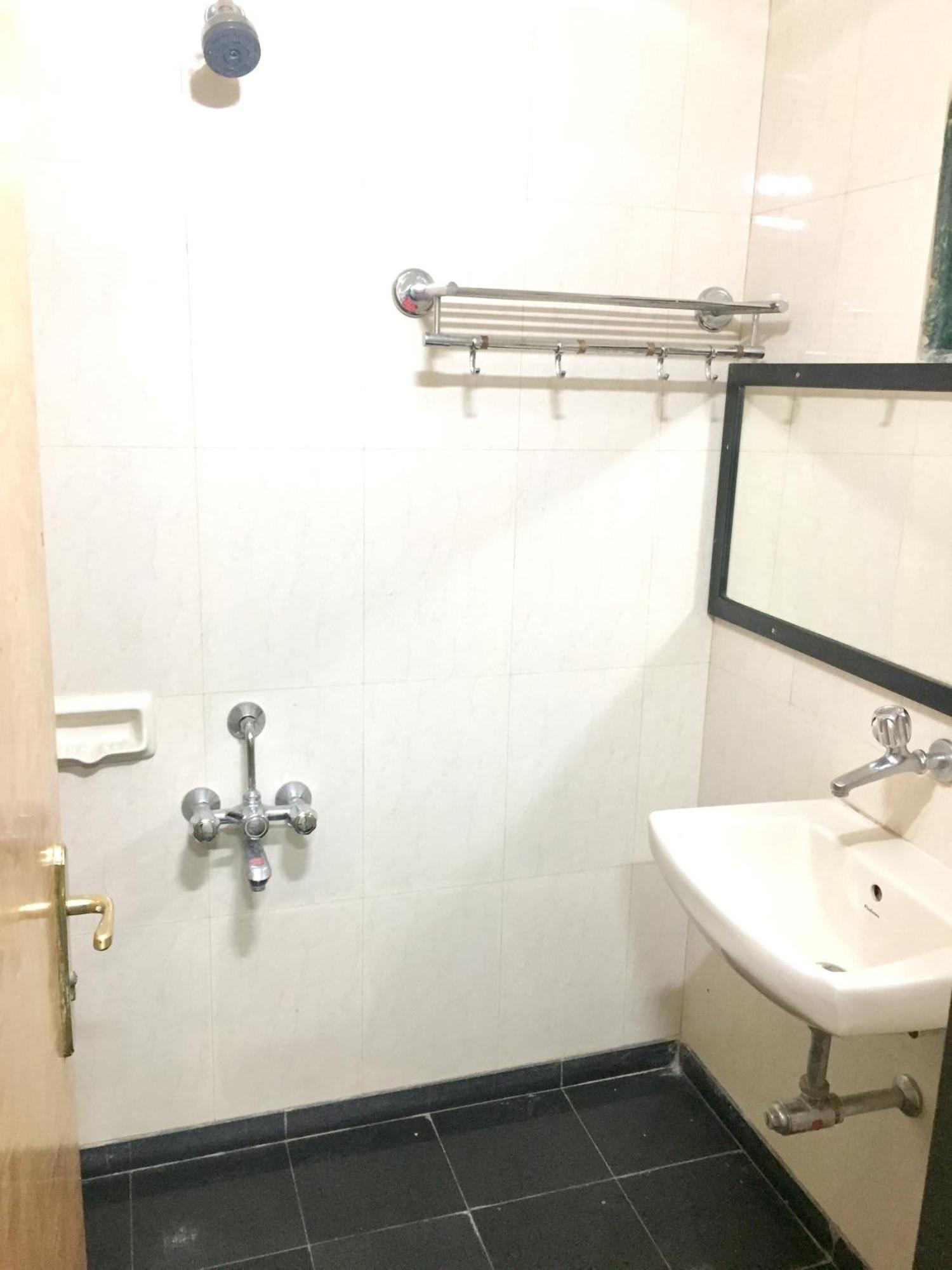 Hotel New Uttam Hira Palace Nashik Bagian luar foto